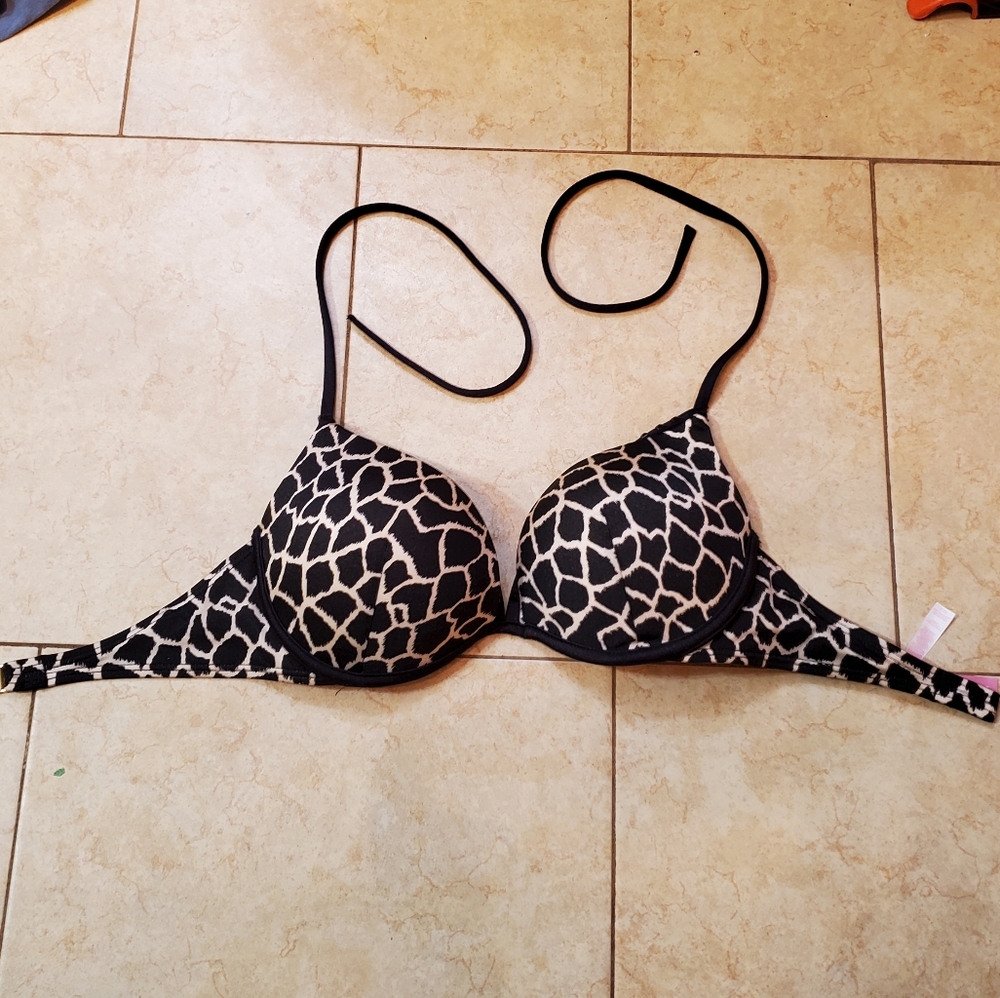 Like new Victoria's Secret bikini top!